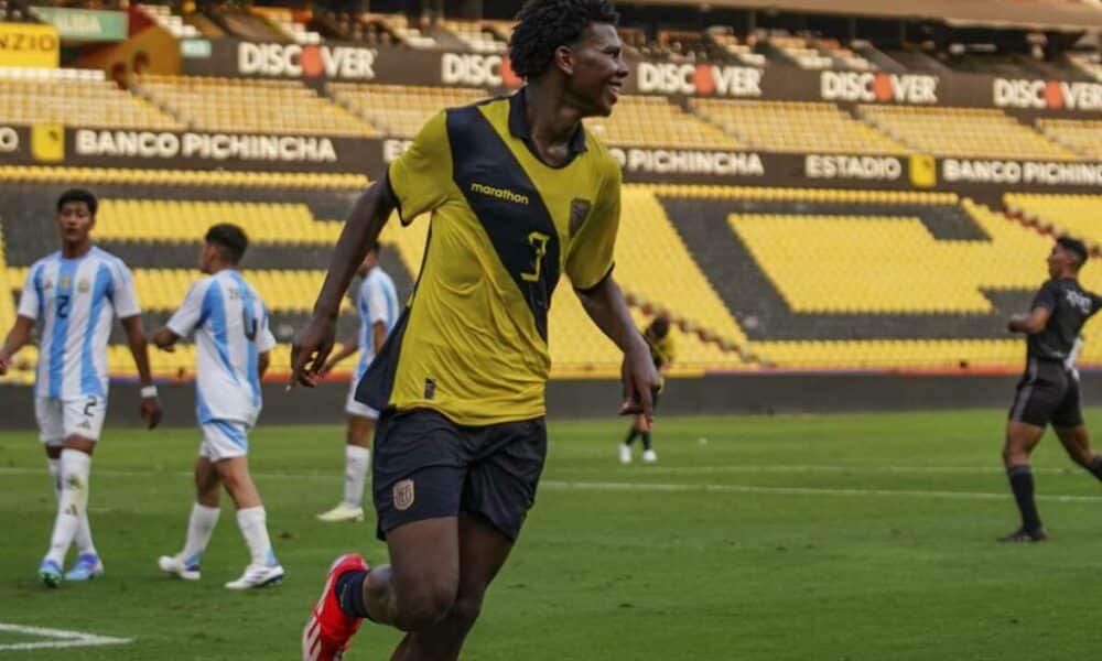 Chelsea reach agreement to sign 6ft 2in South American star as Maresca continues rebuild – journo Chelsea reach agreement to sign 6ft 2in South American star as Maresca continues rebuild – journo