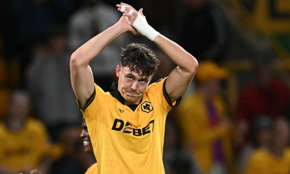 Everton hold discussion to sign 6ft 4in colossal, £40m deal could be agreed - report