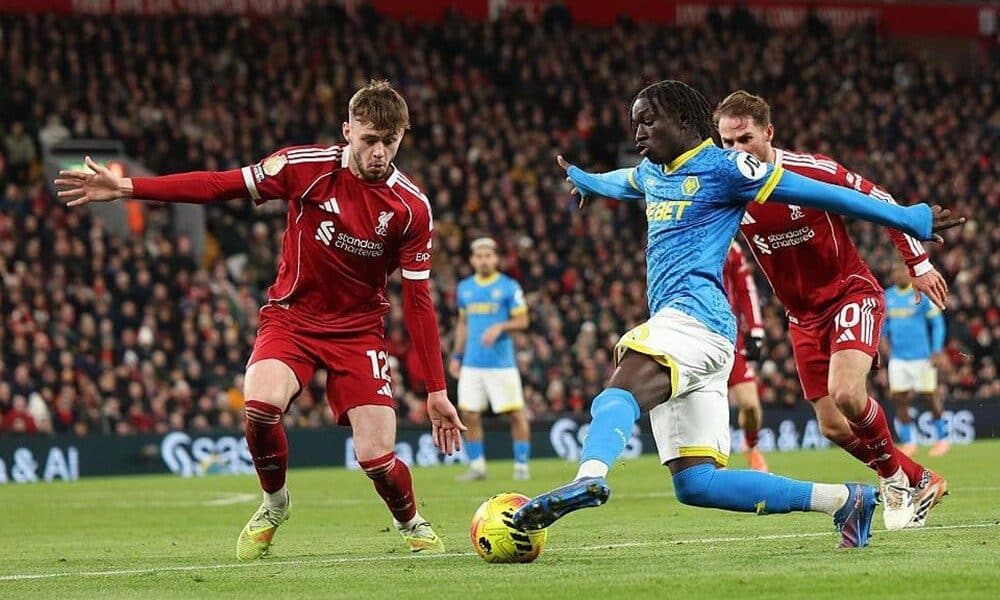 Chelsea plan to launch swoop to sign exciting PL star ahead of Man City - report